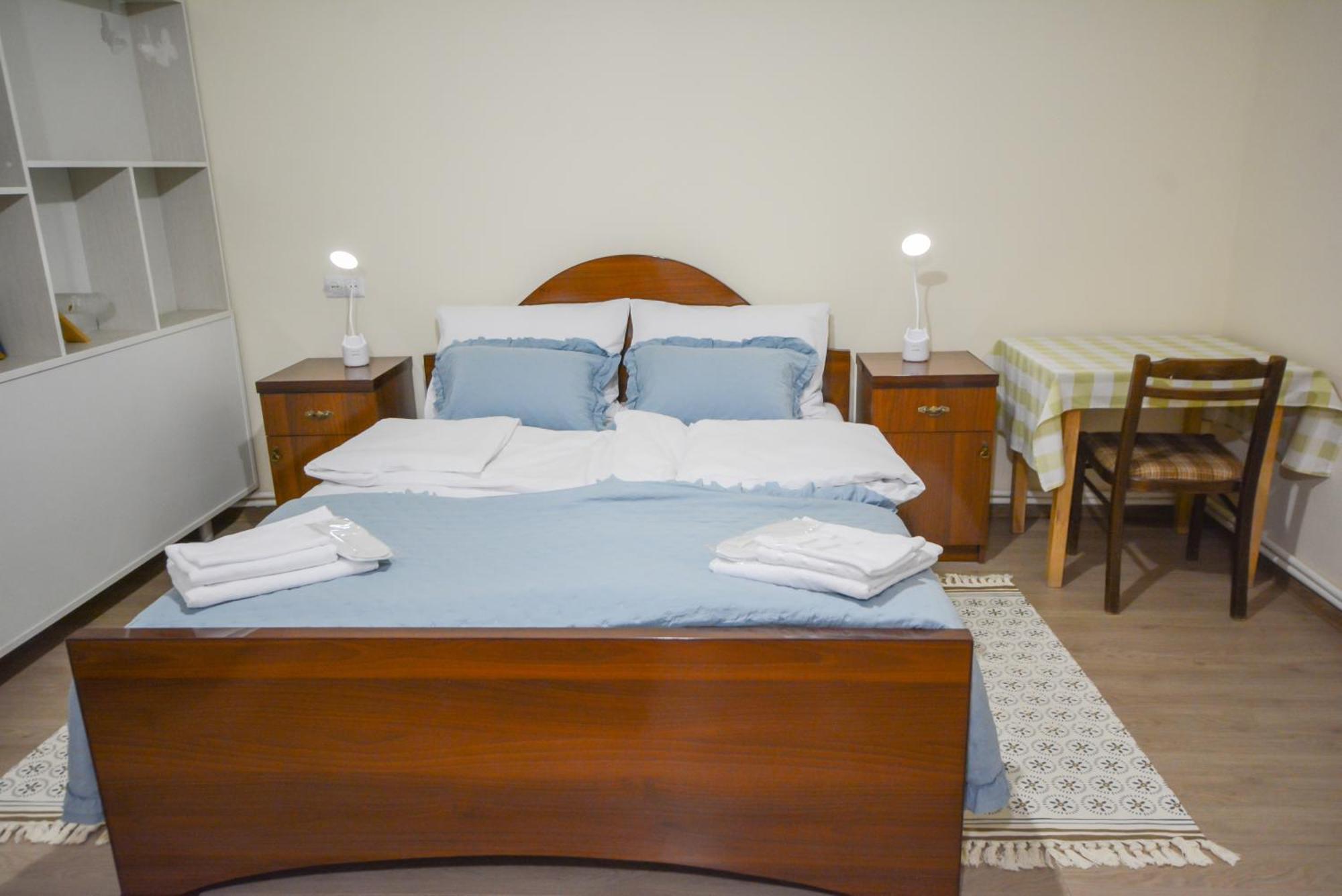 Hotel Eleven - 11 à Yeghegnadzor Extérieur photo